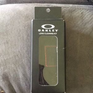 Oakley Lens Cleaning Kit